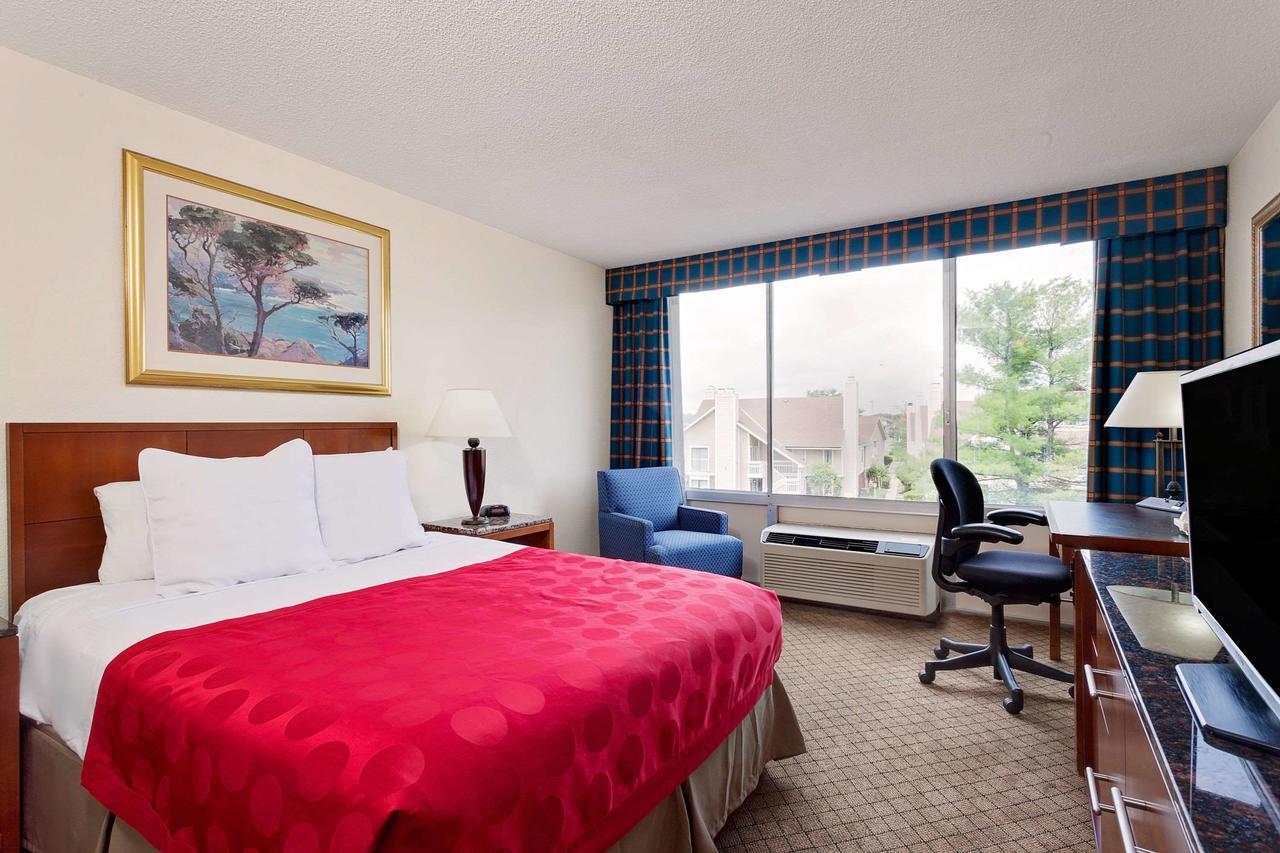 Ramada By Wyndham Fishkill Hotel Kültér fotó
